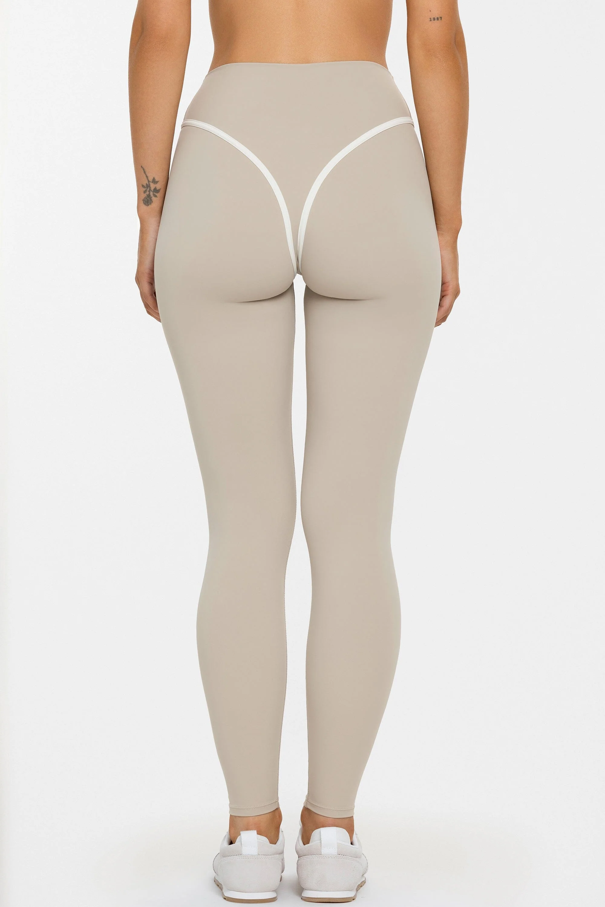 Body Butter™ Contour Leggings - Image 7