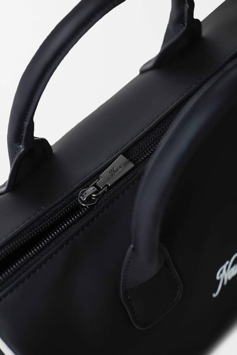 Contrast Mini Bag - Image 4